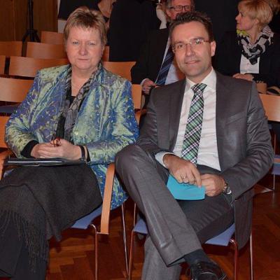 Die Ministerin Fuer Schule Und Weiterbildung Des Landes Nordrhein Westfalen Sylvia Loehrmann Mit David Fischer