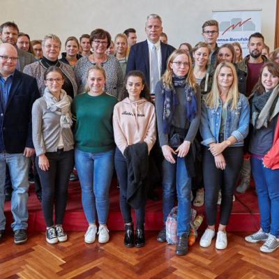 2 Hansa Forum Mit Dr. C. Hoppenheit Kaufmaennischer Leiter Des Ukm 13.09.2017 Foto M. Huelsbusch 1