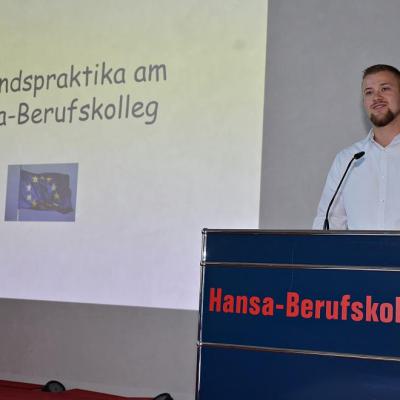 Hansa Berufskolleg Auszubildender Jan Mol Berichtet Ueber Sein Praktikum In Irland 18.09.2018